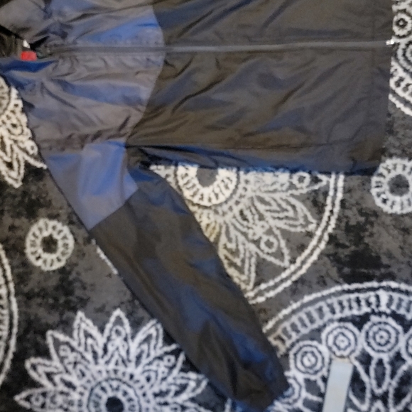 Jacket - Picture 3 of 6